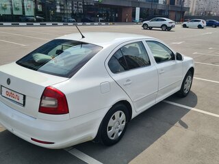 2011 Skoda Octavia II (A5) Рестайлинг, белый, 780000 рублей, вид 5