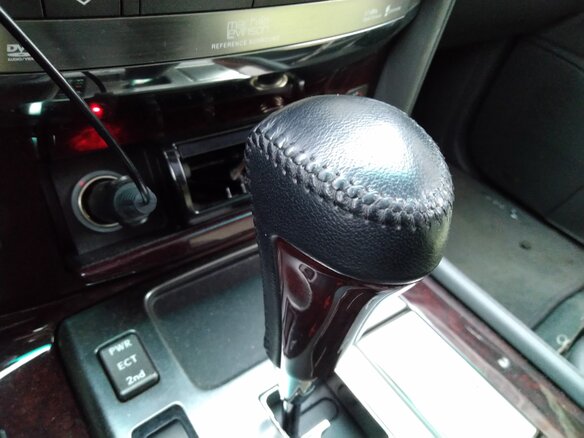 2009 Lexus LX 570 III, белый, 4300000 рублей - вид 6