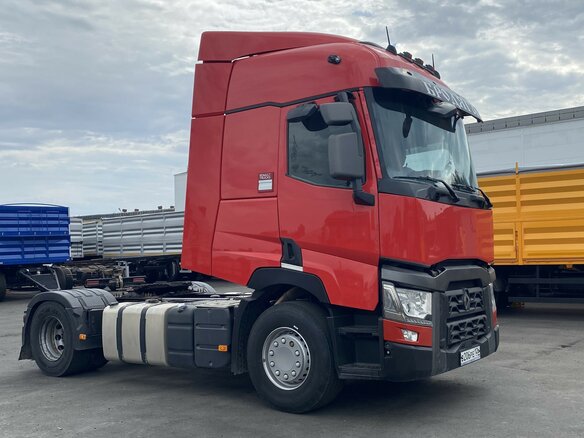 2017 Renault T-Series, красный, 3950000 рублей - вид 10