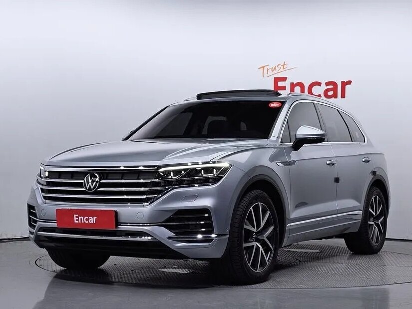 Открыть фотографии: Volkswagen Touareg III