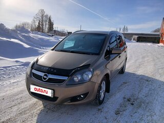 2013 Opel Zafira B Рестайлинг, бежевый, 700000 рублей, вид 1