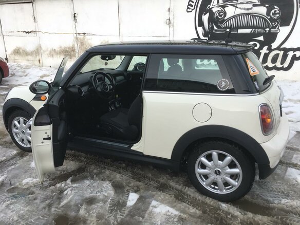 2010 Mini Hatch One II (R56), белый - вид 7