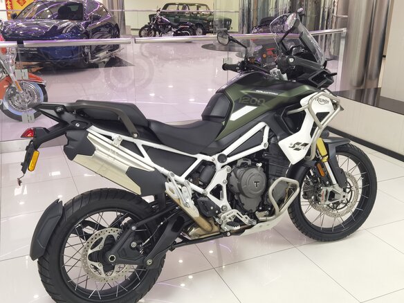 2023 Triumph Tiger 1200, зелёный, 1950000 рублей - вид 10