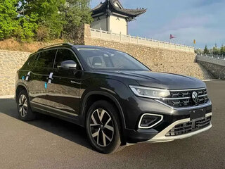 2023 Volkswagen Tayron I Рестайлинг, чёрный, 2220300 рублей, вид 3