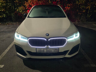 2021 BMW 5 серии 530i xDrive VII (G30/G31/G38) Рестайлинг, белый, 5350000 рублей, вид 3