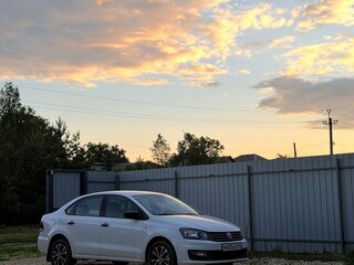 2019 Volkswagen Polo V Рестайлинг, белый, 810000 рублей, вид 2