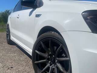 2018 Volkswagen Polo V Рестайлинг, белый, 1600000 рублей, вид 4