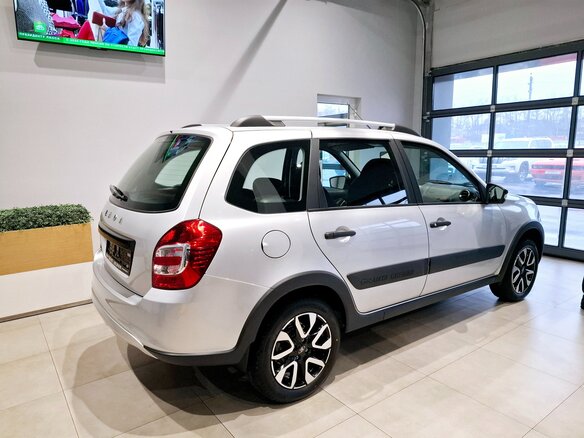 2026 Lada (ВАЗ) Granta Cross I Рестайлинг, серебристый - вид 1