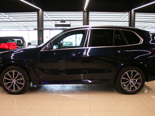 2024 BMW X5 40i IV (G05/G18) Рестайлинг, синий, 10899000 рублей, вид 3