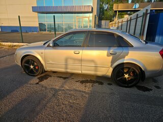 2004 Audi A4 II (B6), серебристый, 560000 рублей, вид 3