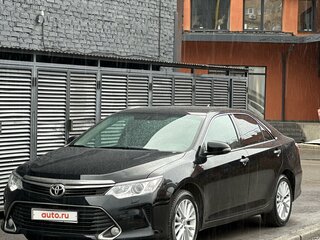 2015 Toyota Camry VII (XV50) Рестайлинг, чёрный, 2050000 рублей, вид 5