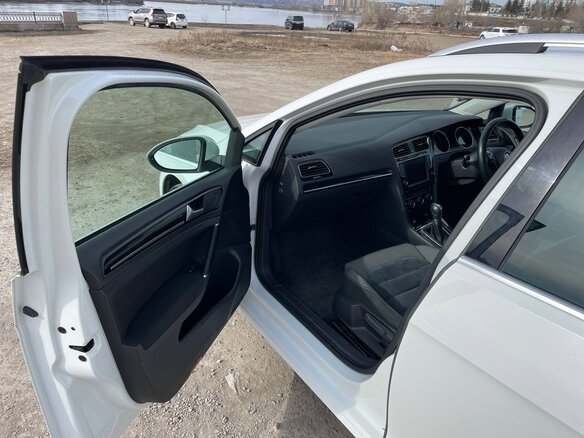 2013 Volkswagen Golf VII, белый, 1200000 рублей - вид 7