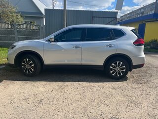 2018 Nissan X-Trail III Рестайлинг, серебристый, 2450000 рублей, вид 3