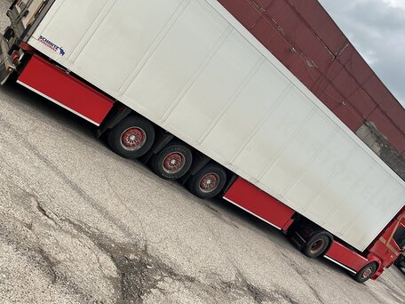 2004 Schmitz Cargobull SKO, красный, 4150000 рублей, вид 4