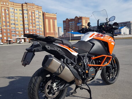 2017 KTM 1290 Super Adventure S, оранжевый, 1300000 рублей, вид 3