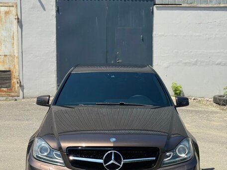 2012 Mercedes-Benz C-Класс 180 III (W204) Рестайлинг, коричневый, 1170000 рублей, вид 1