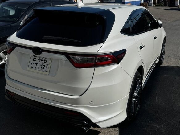 2018 Toyota Harrier III (XU60) Рестайлинг, белый - вид 3