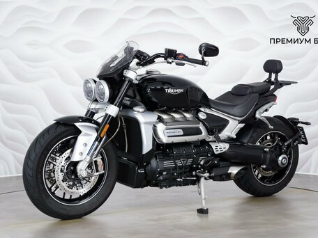 2023 Triumph Rocket 3, чёрный, 2249000 рублей, вид 3