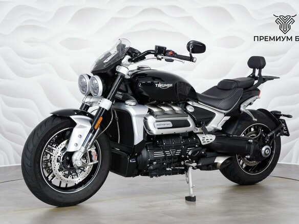 2023 Triumph Rocket 3, чёрный, 2249000 рублей - вид 2