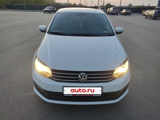 2018 Volkswagen Polo V Рестайлинг, белый, 1080000 рублей, вид 2