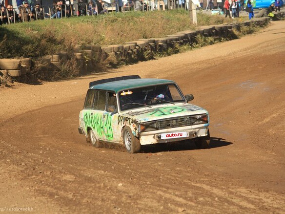 1998 Lada (ВАЗ) 2104 5-speed, белый, 140000 рублей - вид 2