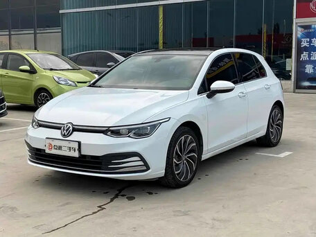 Volkswagen Golf VIII