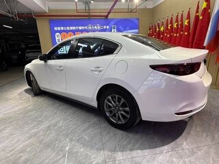 2023 Mazda 3 Axela IV (BP), белый, 1560000 рублей, вид 5