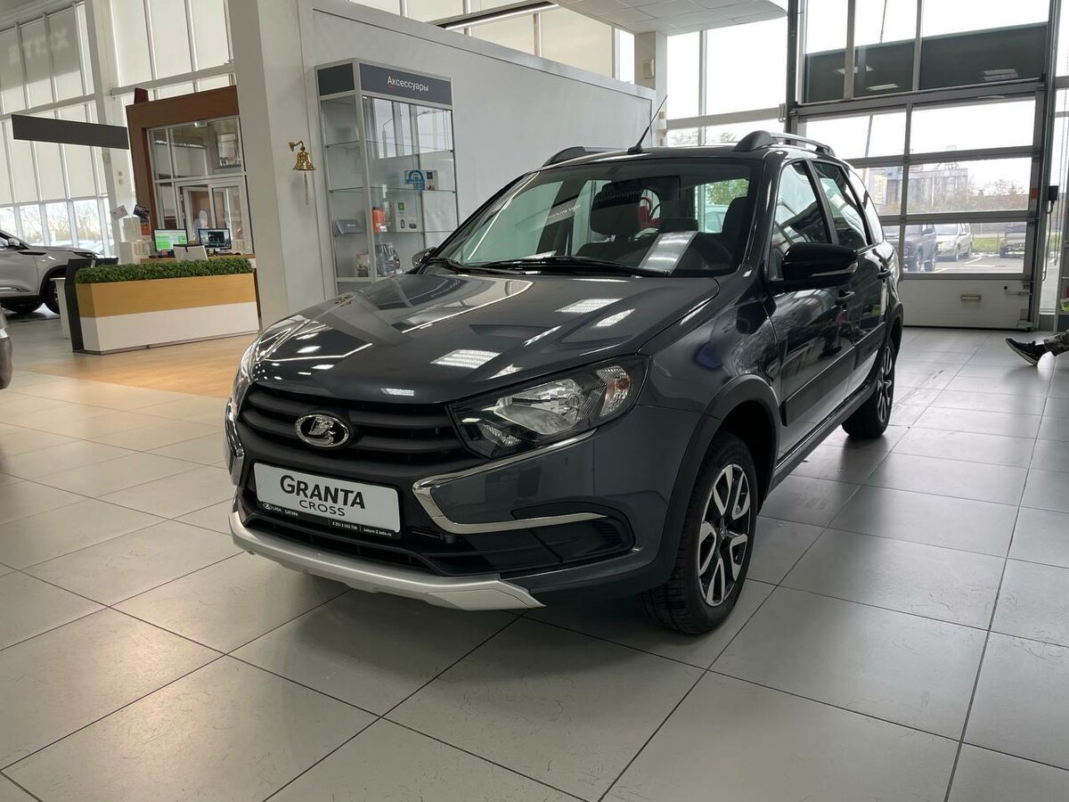 Открыть фотографии: Lada (ВАЗ) Granta I Рестайлинг