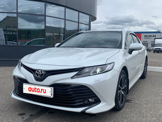 2020 Toyota Camry VIII (XV70), белый, 3300000 рублей, вид 1