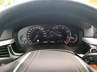 2019 BMW 5 серии 520d xDrive VII (G30/G31/G38), чёрный, 3250000 рублей, вид 5