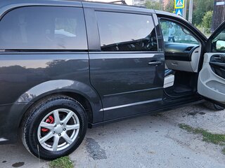 2011 Dodge Caravan Grand V, серый, 1380000 рублей, вид 5