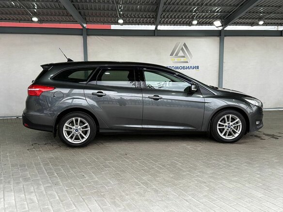 2017 Ford Focus III Рестайлинг, серый, 1099000 рублей - вид 5