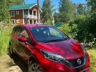 2019 Nissan Note e-Power II Рестайлинг, красный, 1399000 рублей, вид 4