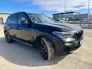 2021 BMW X5 30d IV (G05/G18), чёрный, 7800000 рублей, вид 3