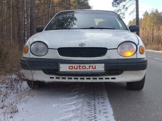 1998 Toyota Corolla VIII (E110), белый, 220000 рублей, вид 1