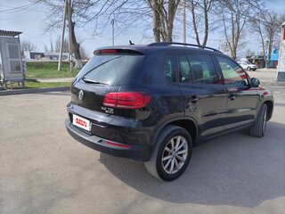 2015 Volkswagen Tiguan I Рестайлинг, чёрный, 1400000 рублей, вид 5