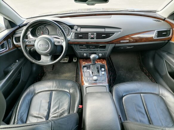 2010 Audi A7 I (4G), коричневый, 1900000 рублей - вид 16