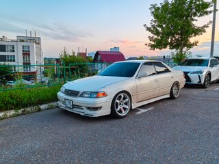 1996 Toyota Mark II VIII (X100), белый, 1000000 рублей, вид 4