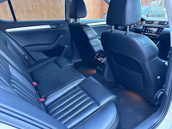 2019 Skoda Superb III, белый, 1850000 рублей - вид 20