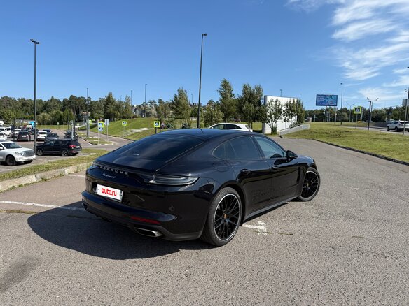 2021 Porsche Panamera 4 Executive II Рестайлинг, чёрный - вид 1