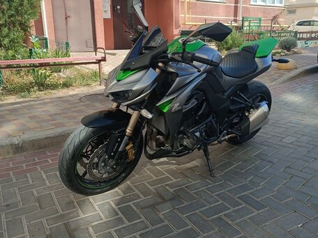 2014 Kawasaki Z 1000, серебристый, 910000 рублей, вид 3