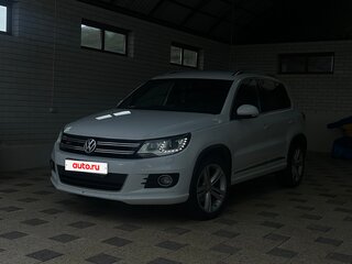 2013 Volkswagen Tiguan I Рестайлинг, белый, 1800000 рублей, вид 1