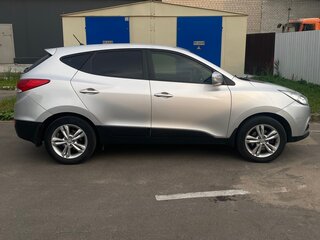 2012 Hyundai ix35 I, серебристый, 1370000 рублей, вид 2