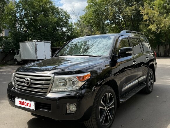 2014 Toyota Land Cruiser 200 Series Рестайлинг 1, чёрный, 4000000 рублей