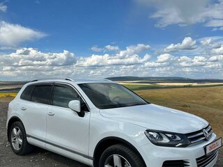 2014 Volkswagen Touareg II, белый, 2590000 рублей, вид 2