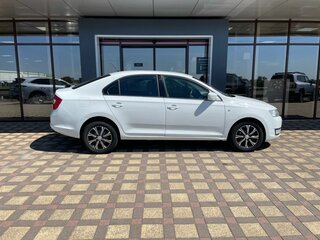 2016 Skoda Rapid I, белый, 790000 рублей, вид 4