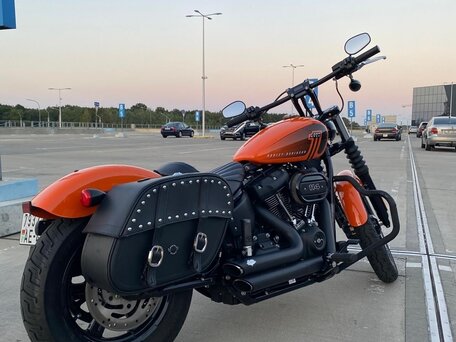 2021 Harley-Davidson Street Bob, оранжевый, 1100000 рублей, вид 4