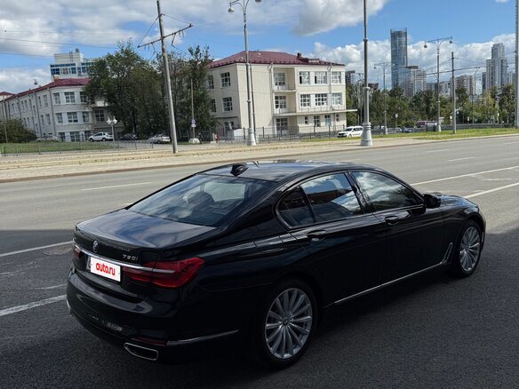 2016 BMW 7 серии 750i xDrive VI (G11/G12), чёрный, 3400000 рублей - вид 1