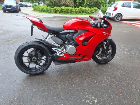 2020 Ducati Panigale V2, красный, 1250000 рублей, вид 2