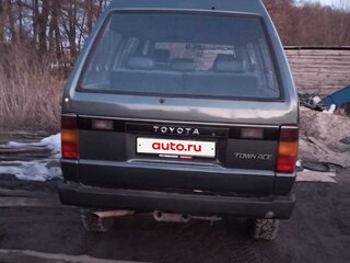 1986 Toyota Town Ace II Рестайлинг, серый, 399000 рублей, вид 2